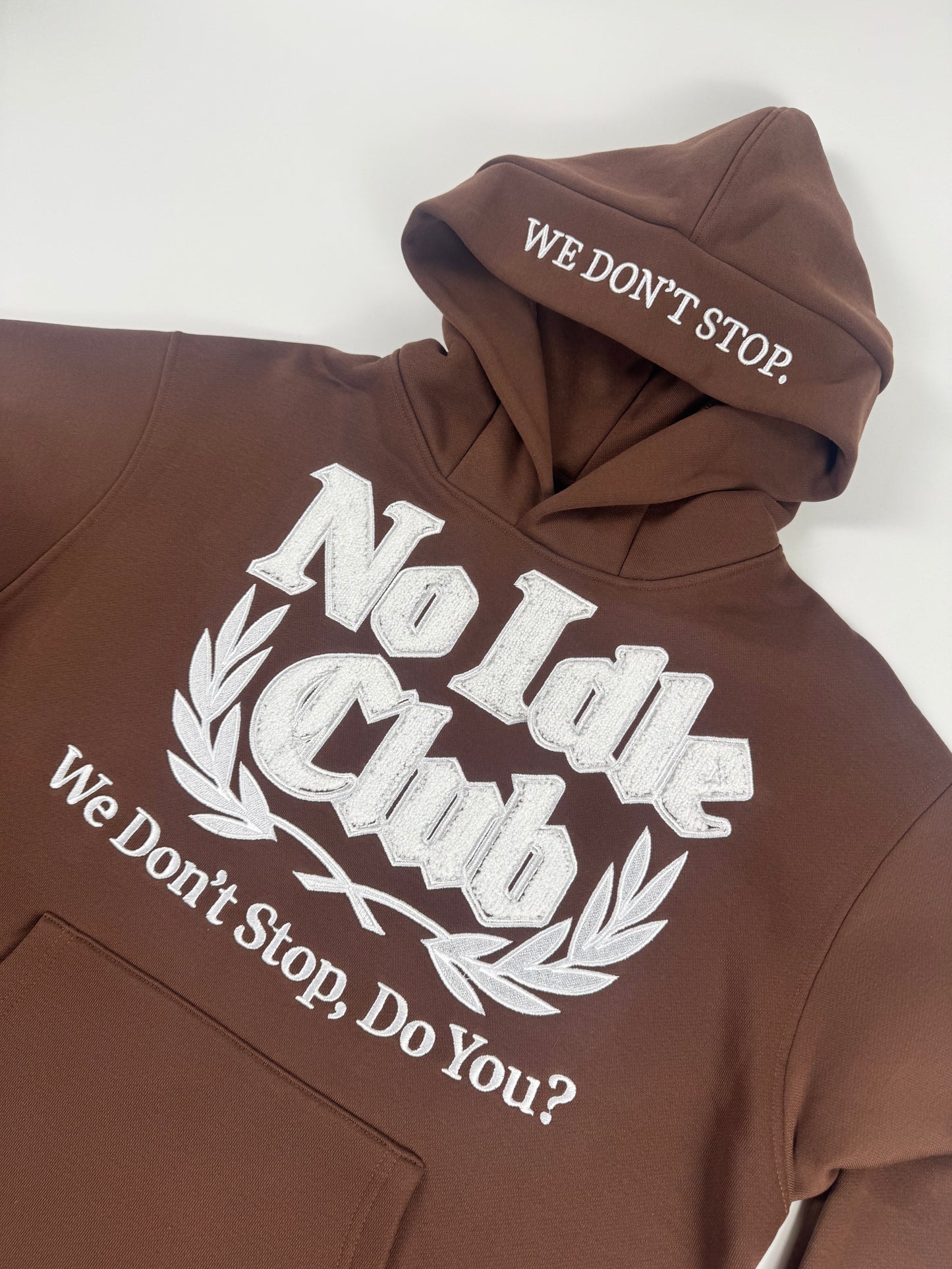 The Qualifying Set Mocha/White